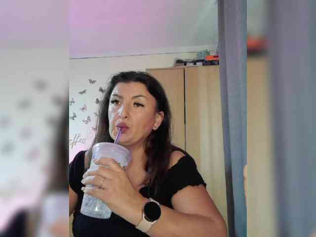 Hotangel75 webcam