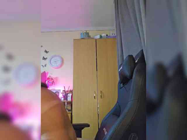 Hotangel75 webcam