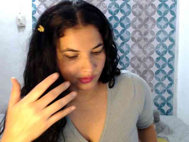 Selenajayz webcam