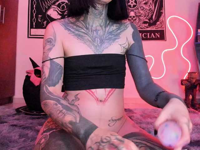 NoreNoub's BongaCams show and profile