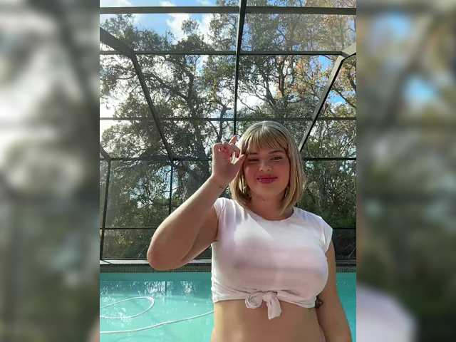 AdictionXXX's BongaCams show and profile