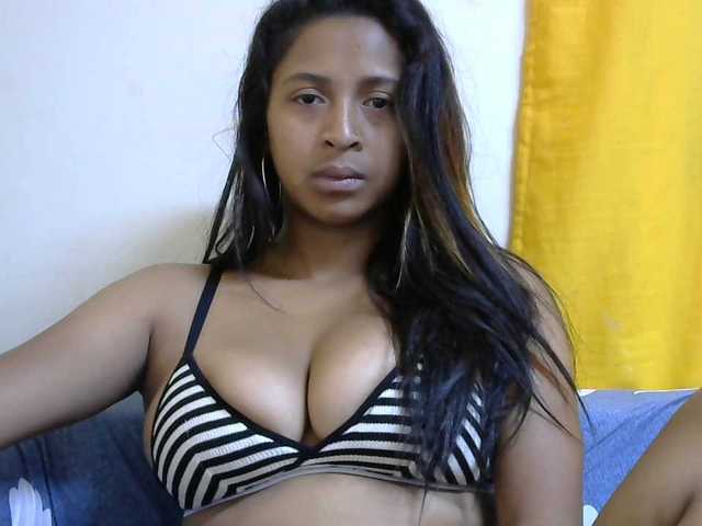 prettiy21's BongaCams show and profile