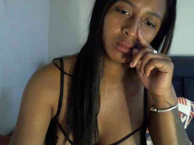 prettiy21 webcam