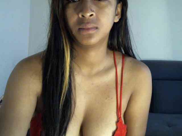 prettiy21 webcam
