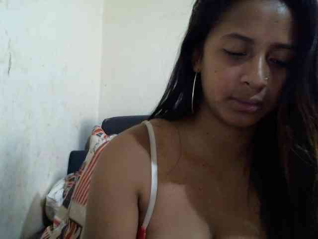 prettiy21 webcam