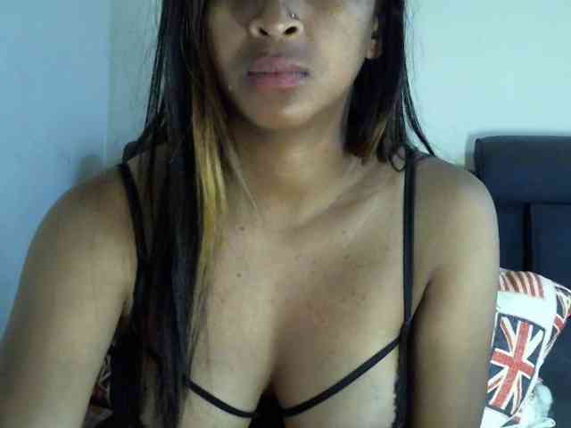 prettiy21 webcam