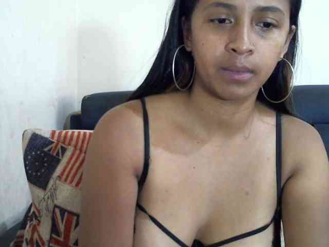 prettiy21 Live Webcam on BongaCams