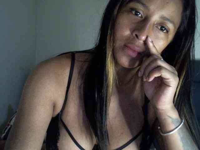 prettiy21 webcam