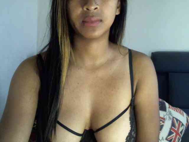 prettiy21 webcam