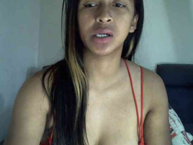prettiy21 webcam