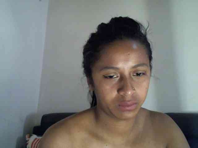 prettiy21 webcam
