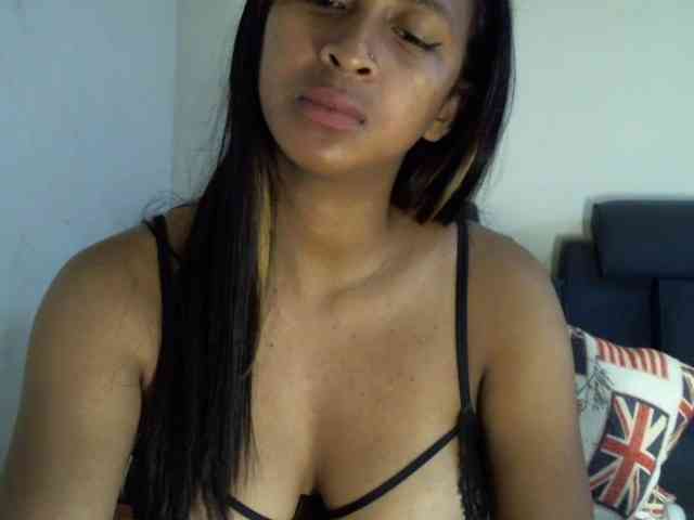 prettiy21 webcam