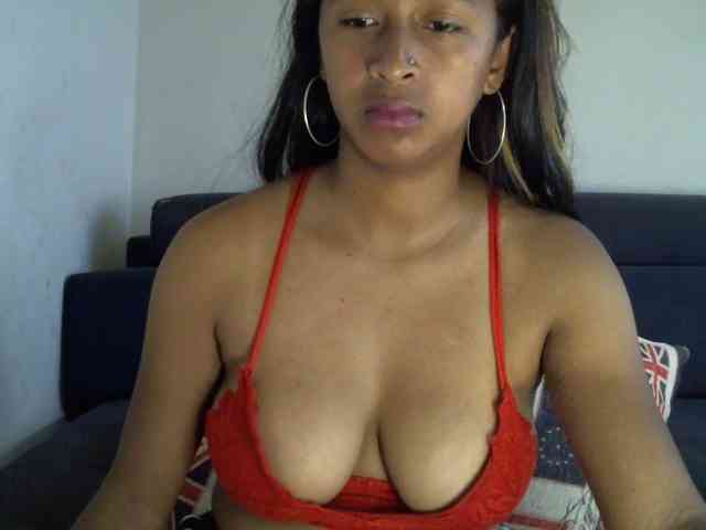 prettiy21 webcam