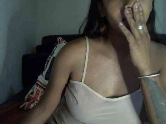 prettiy21 webcam