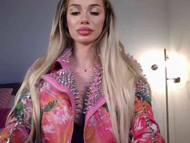 NicoleSarahX Live Webcam on BongaCams