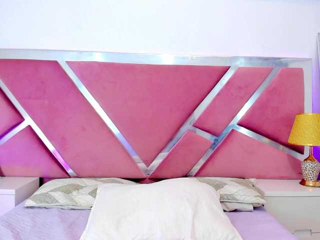 NinnaVous's BongaCams show and profile