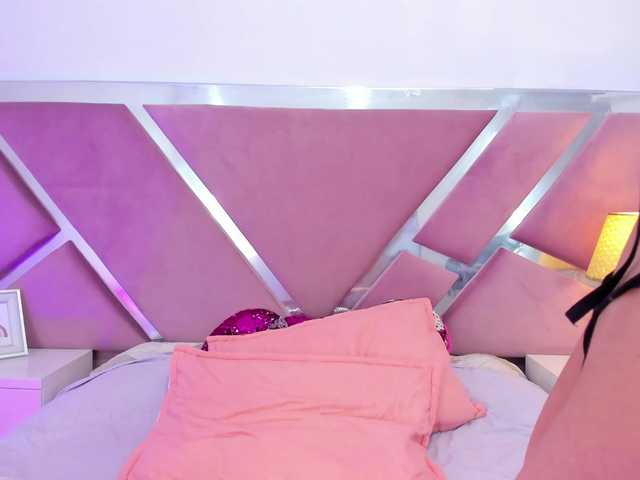 NinnaVous's BongaCams show and profile