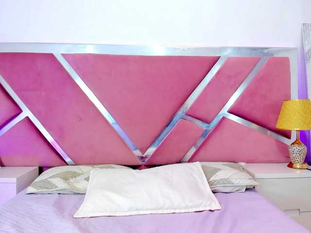 NinnaVous's BongaCams show and profile