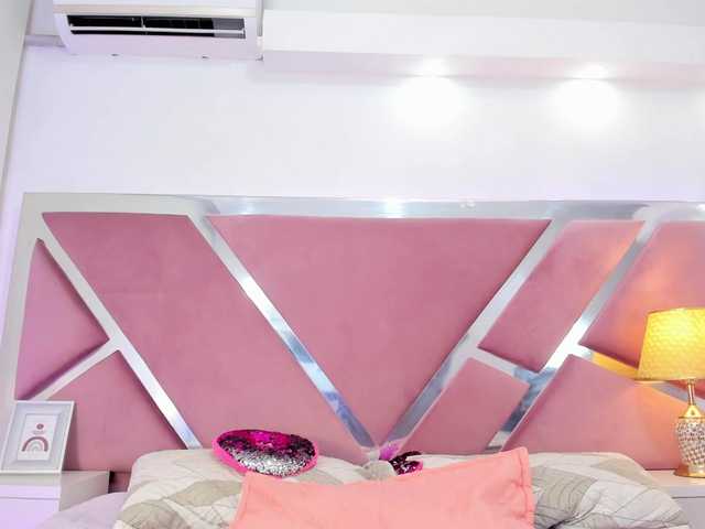 NinnaVous's BongaCams show and profile