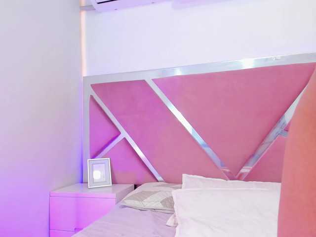 NinnaVous's BongaCams show and profile