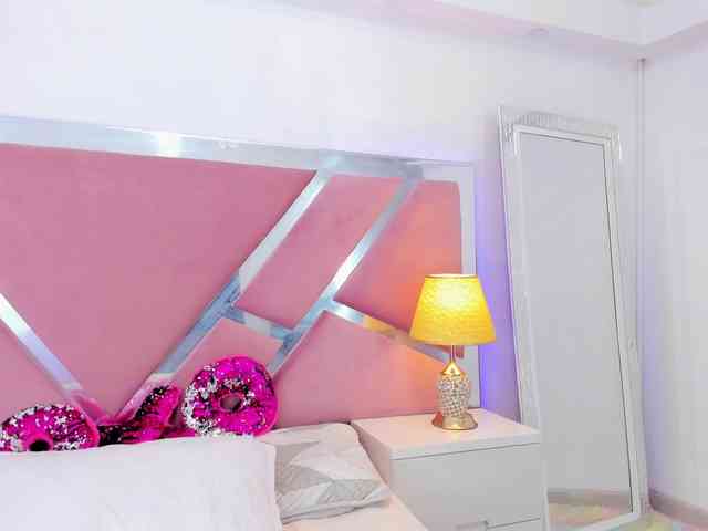 NinnaVous Live Webcam on BongaCams