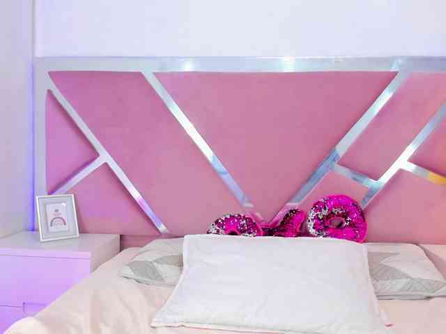 NinnaVous Live Webcam on BongaCams