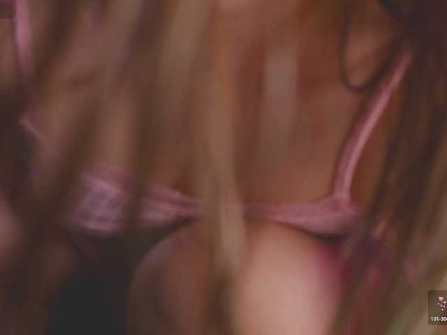 DeadButterfly's BongaCams show and profile