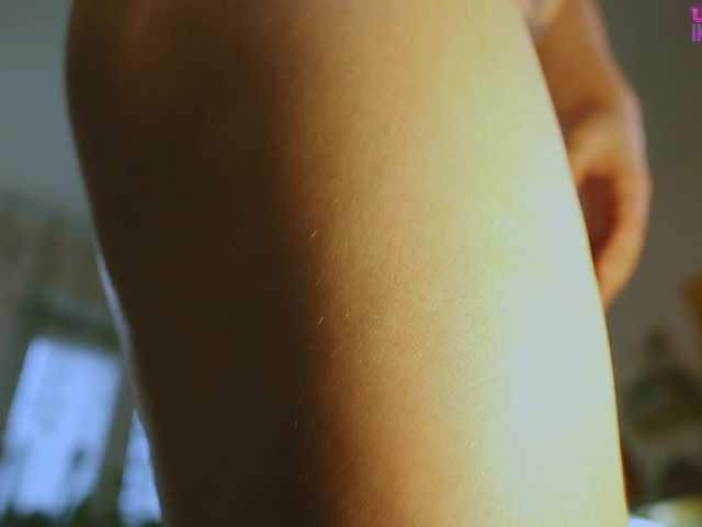 DeadButterfly's BongaCams show and profile