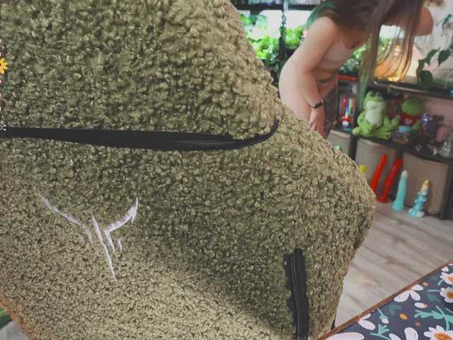 DeadButterfly's BongaCams show and profile