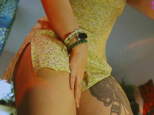 DeadButterfly's BongaCams show and profile