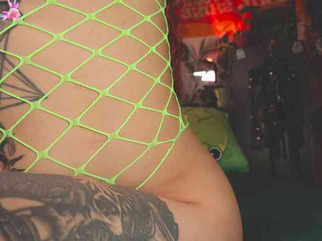 DeadButterfly DeadButterfly