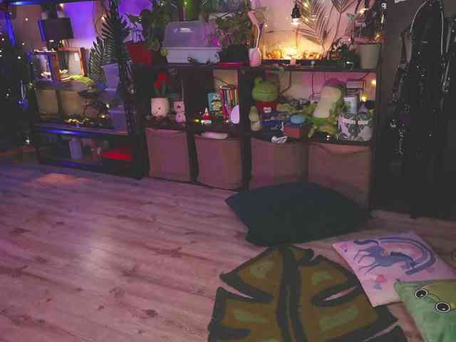 DeadButterfly DeadButterfly