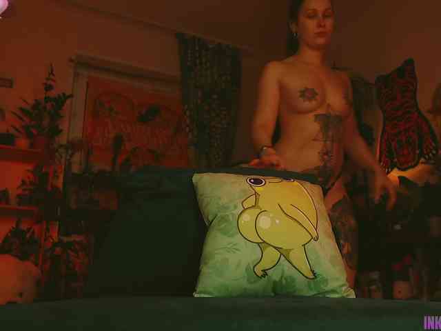 InkButtercup webcam
