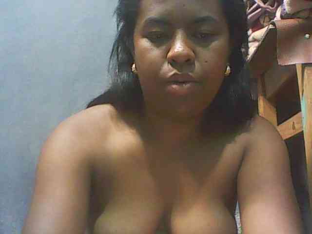 Queencamie webcam