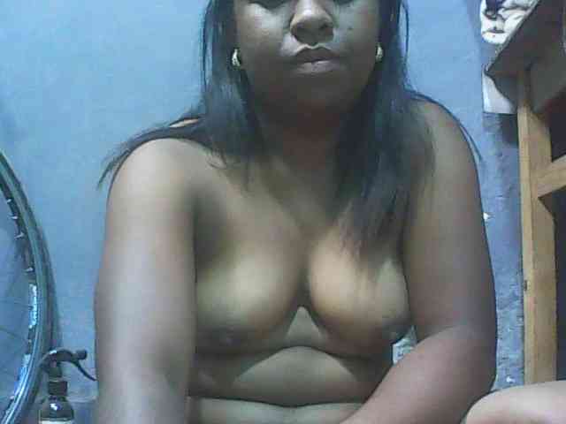 Queencamie webcam