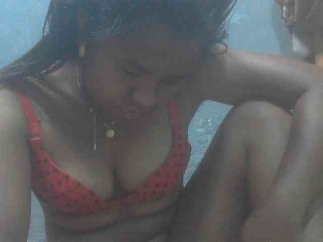 Queencamie webcam
