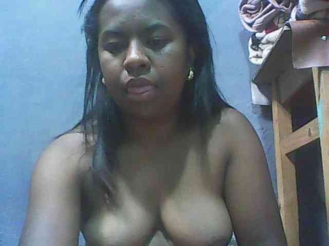 Queencamie webcam
