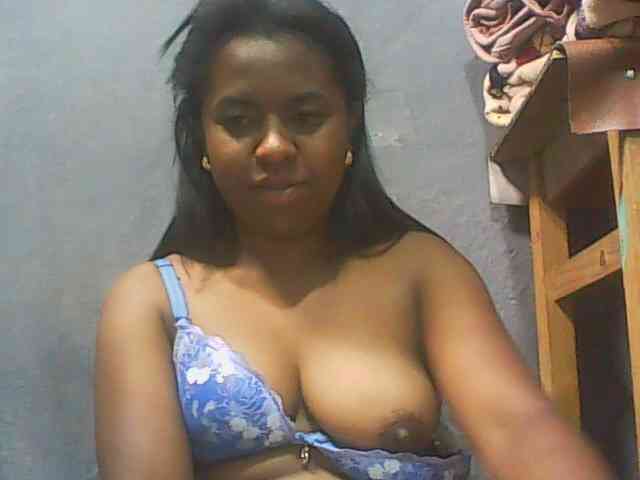 Queencamie webcam