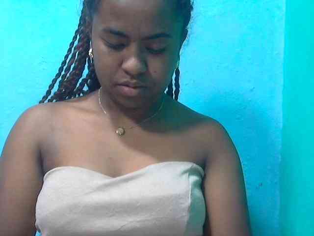 Queencamie webcam