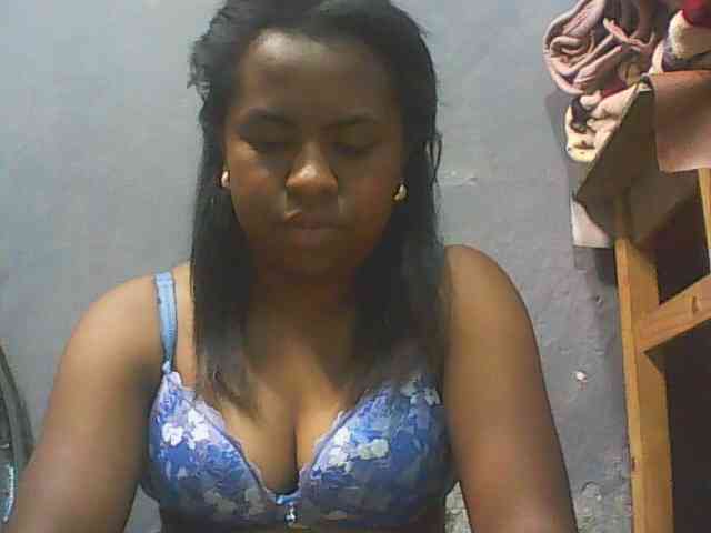 Queencamie webcam