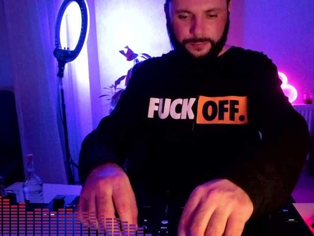 DJ_