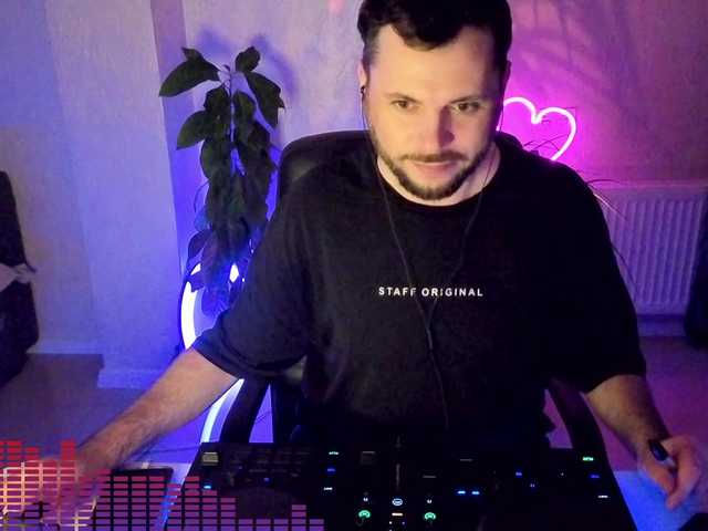 DJ_