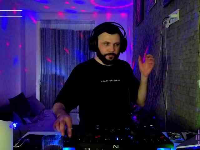 DJ_