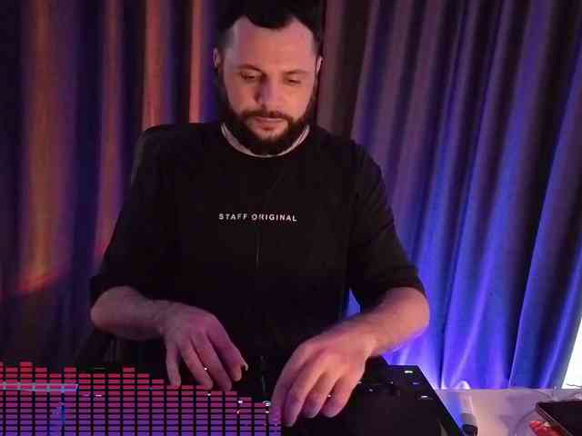 DJ_