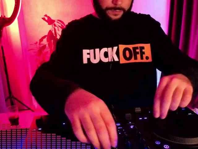 DJ_