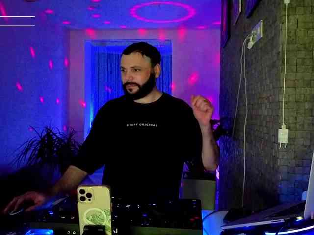 DJ_