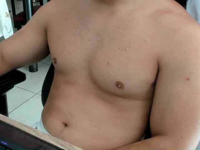 Luccaxxx Live Webcam on BongaCams