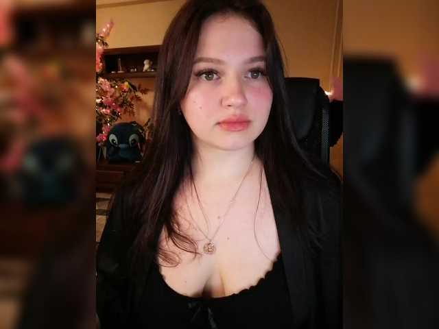 Yulua1285's BongaCams show and profile