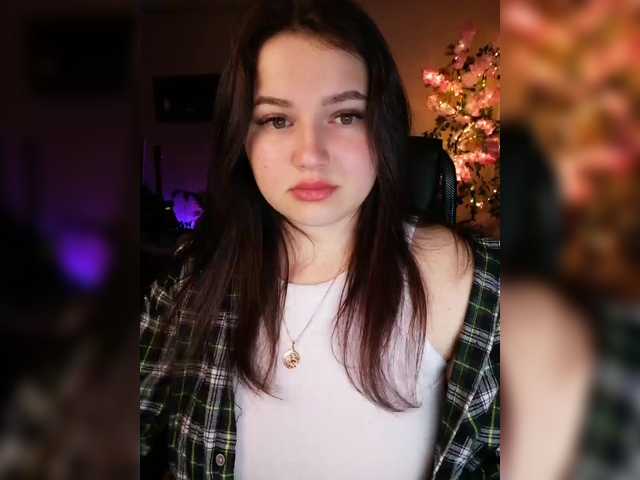 Yulua1285's BongaCams show and profile