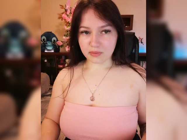 Yulua1285's BongaCams show and profile